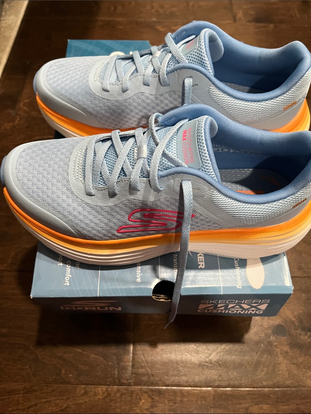 Skechers Max Cushioning Go Run! Great condition! Worn a couple of times! - Picture 9 of 12